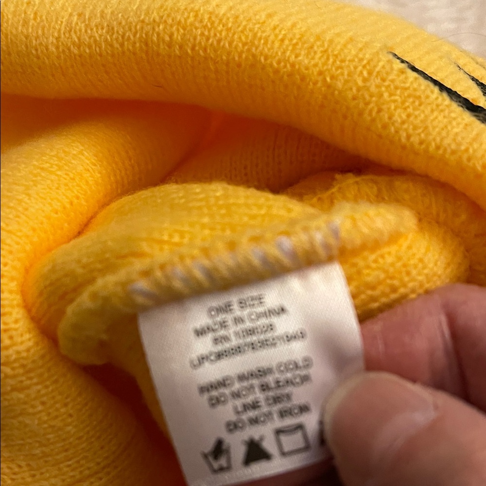 Yellow Emoji Beanie for Kids/Adults SZ OS - Picture 3 of 3